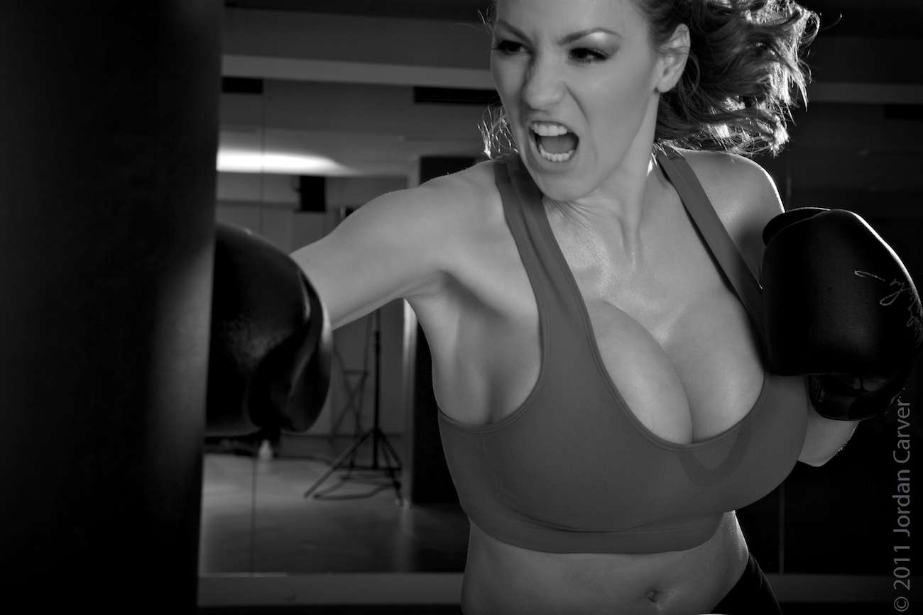 Jordan Carver Fight